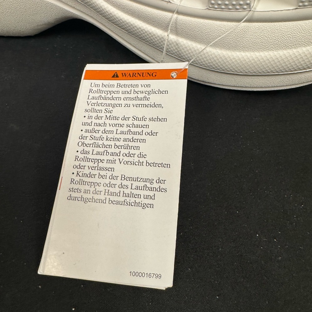 Crocs Bae Clogs - W8, W5 - Picture 10 of 10